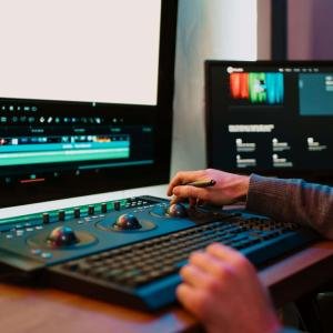 Hochwertige Bild- und Videobearbeitung für beeindruckende visuelle Effekte